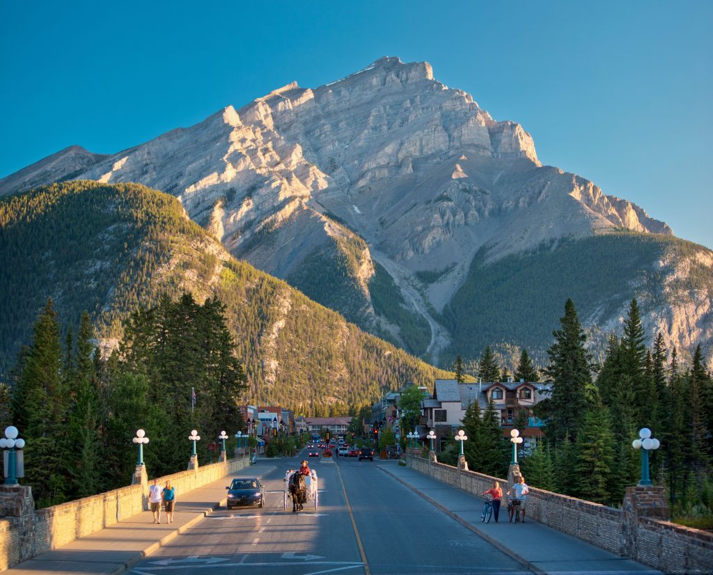 d11 004905 High Res JPG Banff