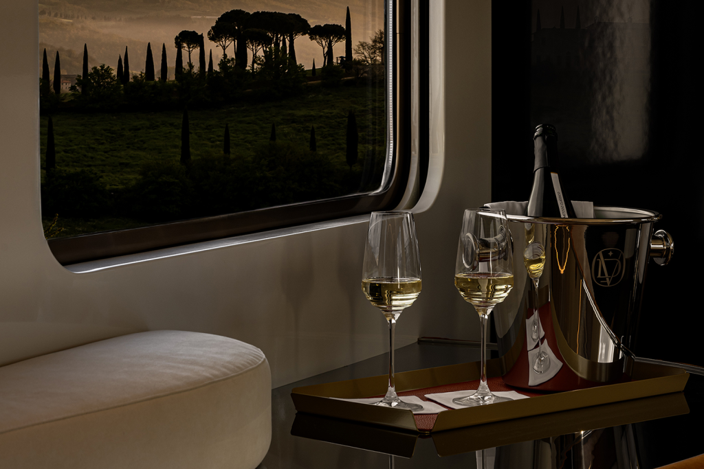 Train orient 1
