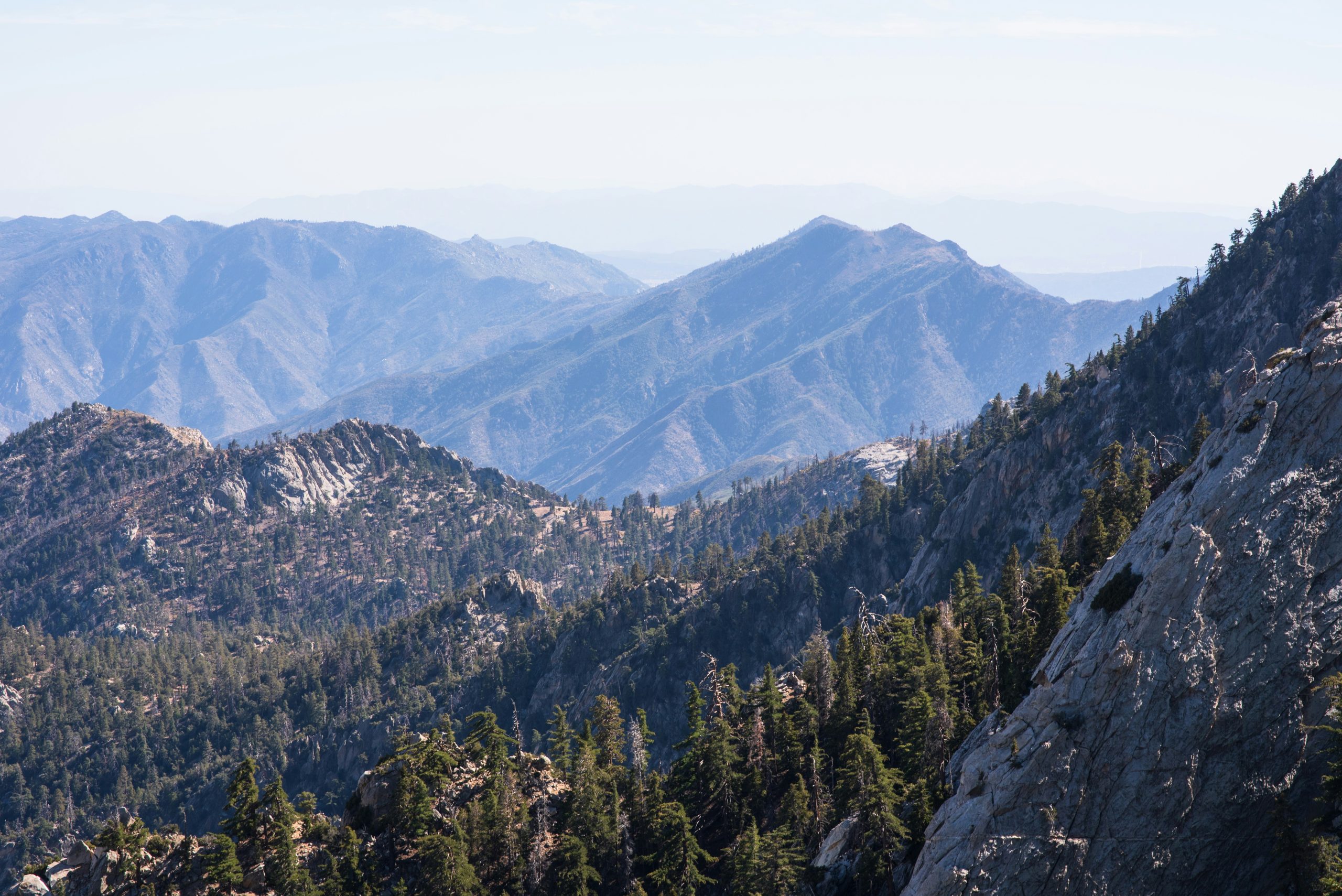 Marilyn Monroe, mountains and stargazing in Palm Springs 3 mario fasolo 0fDOiI39C7Q unsplash scaled
