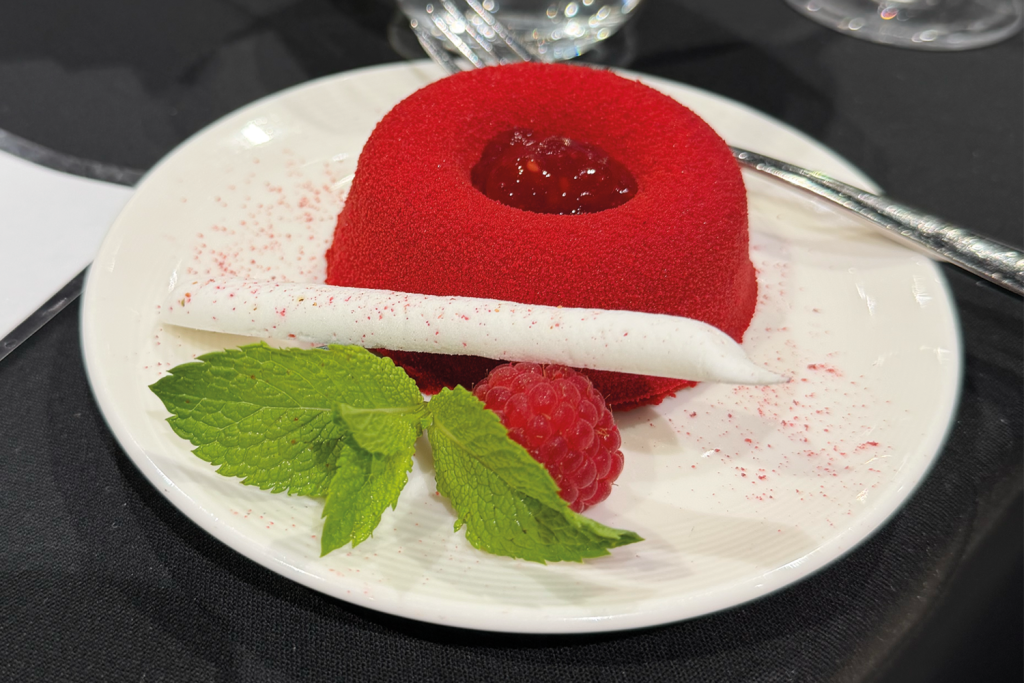 EVA Air serves up inflight inspiration for the trade 1 meal1