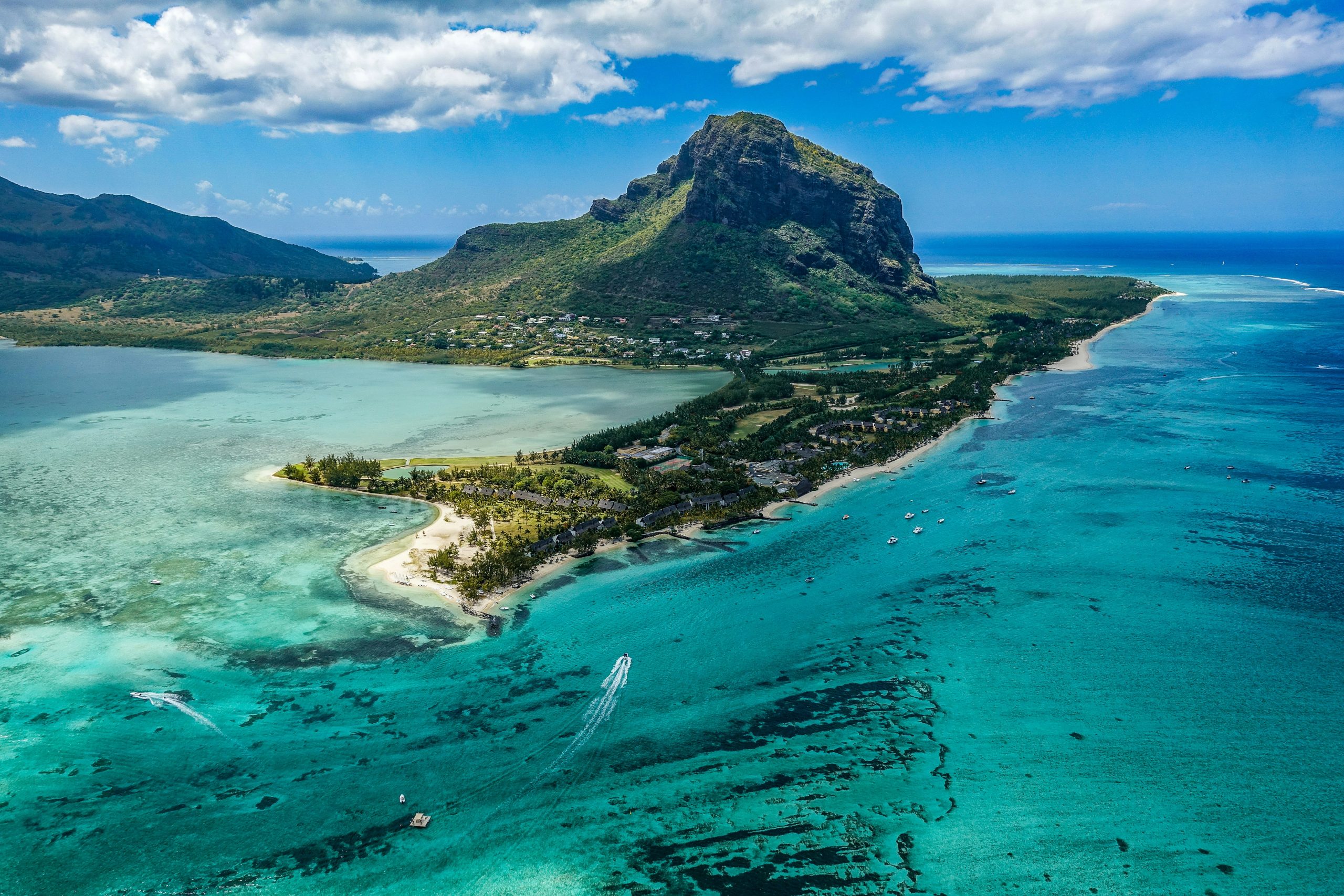 Selling Travel Connect: Showcase Leeds 11 xavier coiffic ByAHlRiTQjo unsplash 2 scaled