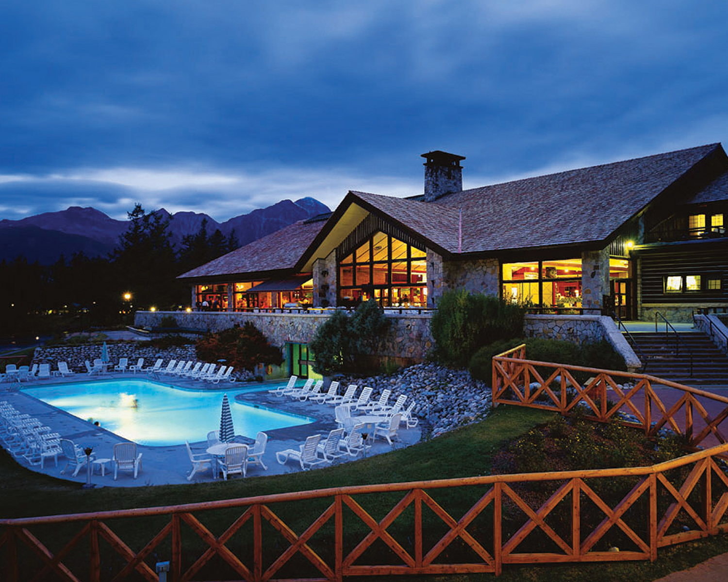 Fairmont Jasper Park Lodge reclaims its premier position 1 FAIRMONT INSET