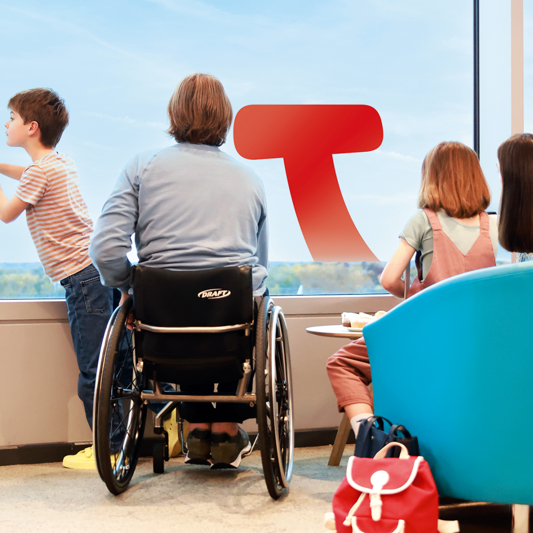 A traveller in a wheelchair embarks on an accessible TUI holiday